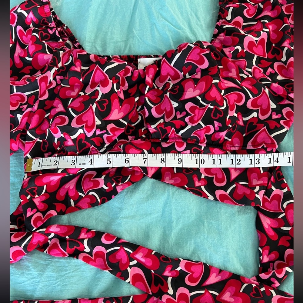 Madden NYC: LS Ruched Top w/ Tie Back - Picture 10 of 11
